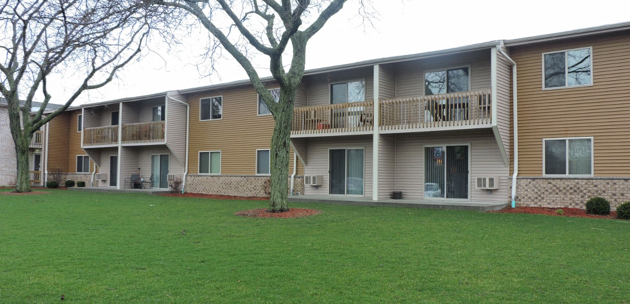 Parkland Green Apartments in New Berlin, WI